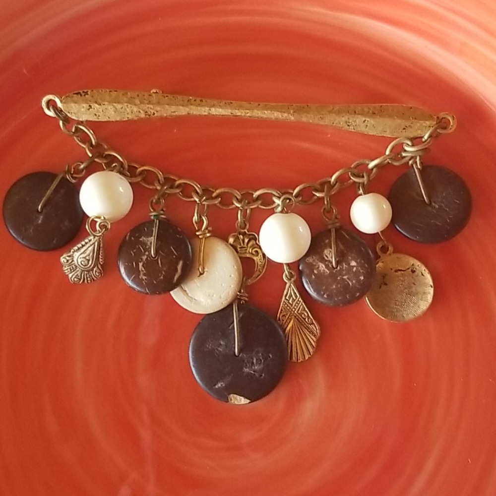 Vintage Charm brooch